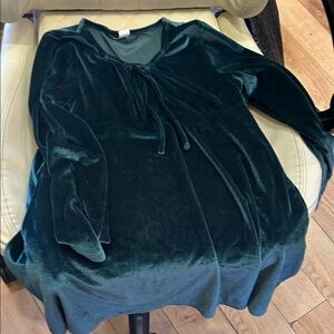 Old Navy Kids Dress in Dark Green Velvet